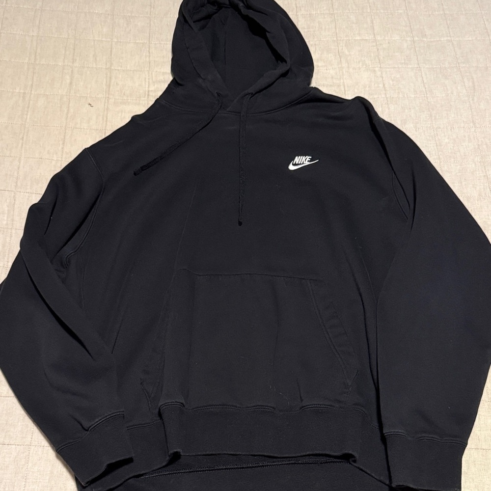 Nike Men's Classic Black Pullover Hoodie